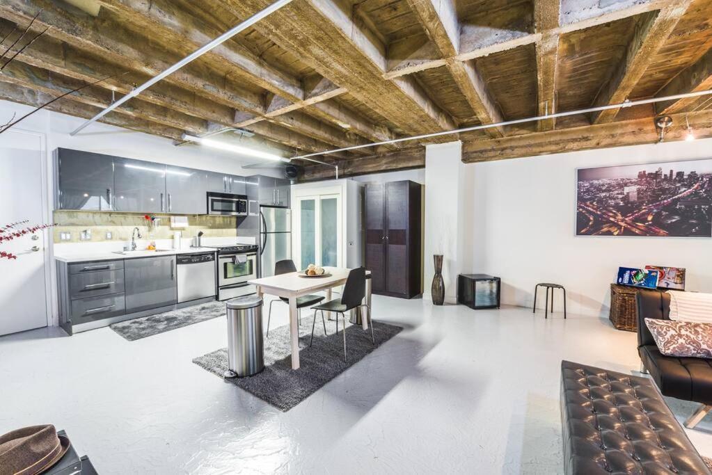 Newly Renovated 1Bdrm Loft Dtla And Rooftop Pool Los Angeles Zewnętrze zdjęcie